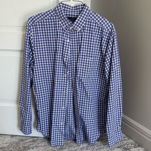 Men’s size large vineyard vine